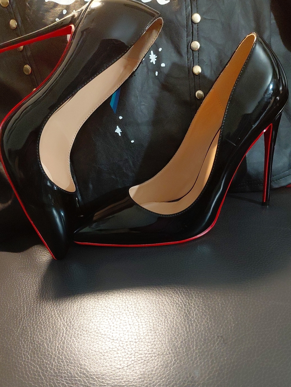 Christian Loubooutin So Kate 120 Bkack Patent Pumps-Size 9.5/39.5. (PRISTINE!)
